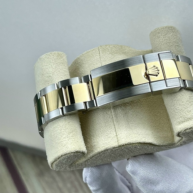 7 Rolex Daytona 116503 Cosmograph Champagne Dial 7 Rolex Daytona 116503 Cosmograph Champagne Dial