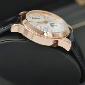13 Jaeger-LeCoultre Master Calendar Q1561242A147.2.41.S