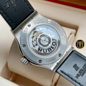 2 Hublot Classic Fusion Black Titanium 542.NX.1171.RX