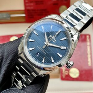 2 Omega Seamaster Aqua Terra Blue 38mm 220.10.38.20.03.001