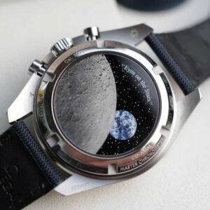 2 Omega Speedmaster Silver Snoopy 310.32.42.50.02.001