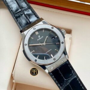 3 Hublot Classic Fusion Black Titanium 542.NX.1171.RX