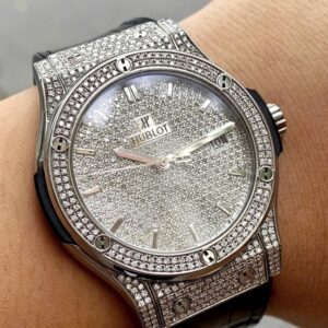 4 Hublot Classic Fusion Full Pave 542.NX.1171.LR 42mm