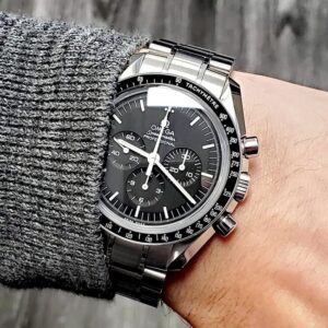 5 Omega Speedmaster Moonwatch 1861 311.30.42.30.01.005