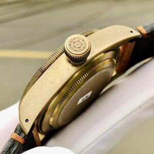 5 Tudor BlackBay Bronze 43mm 79250BM-003 Automatic