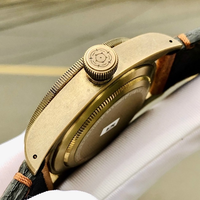 5 Tudor BlackBay Bronze 43mm 79250BM-003 Automatic 5 Tudor BlackBay Bronze 43mm 79250BM-003 Automatic