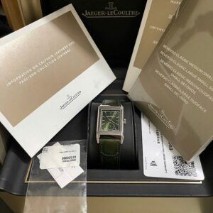 6 Jaeger-LeCoultre Reverso Tribute Small Seconds Q3978430