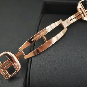 7 Jaeger-LeCoultre Master Calendar Q1561242A147.2.41.S