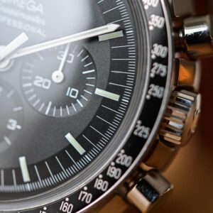 7 Omega Speedmaster Moonwatch 1861 311.30.42.30.01.005