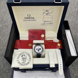 7 Omega Speedmaster Silver Snoopy 310.32.42.50.02.001