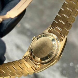 7 Rolex Oyster Perpetual Day-Date 18238 Automatic