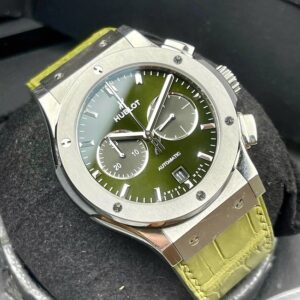 2 Hublot Classic Fusion Chronograph Titanium 521.NX.8970.RX