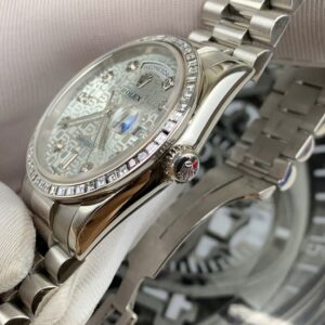 2 Rolex Day-Date Diamonds Automatic 118206 36mm