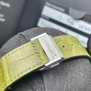 4 Hublot Classic Fusion Chronograph Titanium 521.NX.8970.RX