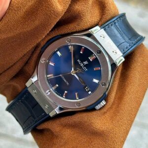 5 Hublot Classic Fusion Black Titanium 565.NX.7170.LR 38mm