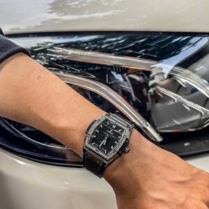 6 Hublot Spirit of Big Bang Diamond 39mm 665.NX.1170.RX.1204