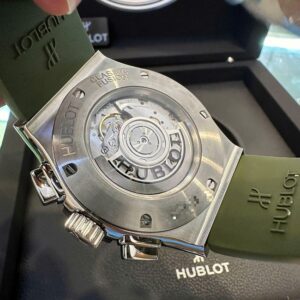7 Hublot Classic Fusion Chronograph Titanium 521.NX.8970.RX