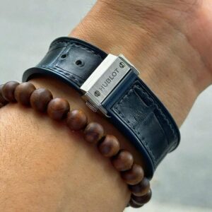 8 Hublot Classic Fusion Black Titanium 565.NX.7170.LR 38mm