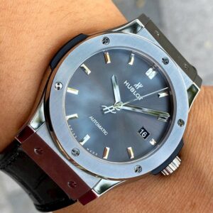 2 Hublot Classic Fusion Racing Grey Automatic 511.NX.7071.LR