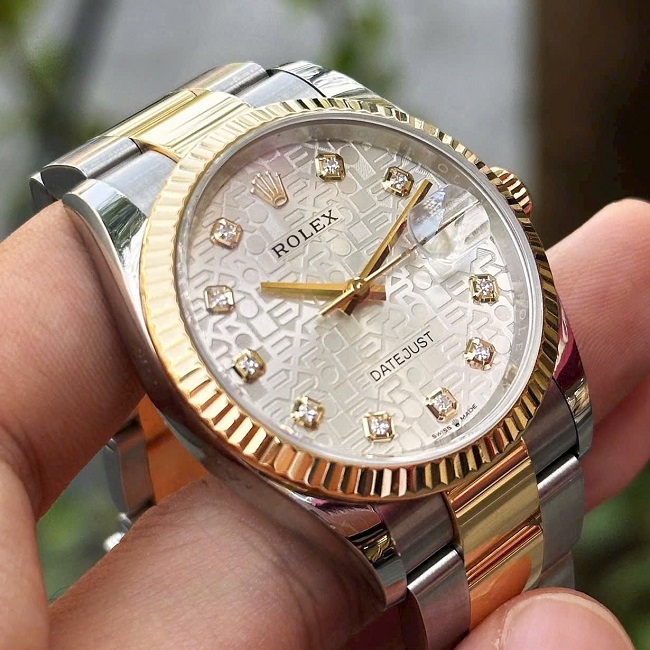 2 Rolex Oyster Perpetual DateJust 126233 Automatic 2 Rolex Oyster Perpetual DateJust 126233 Automatic