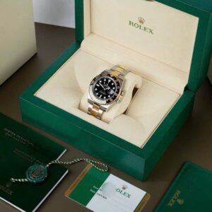 6 Rolex GMT-Master II Black 116713LN-0001 Automatic