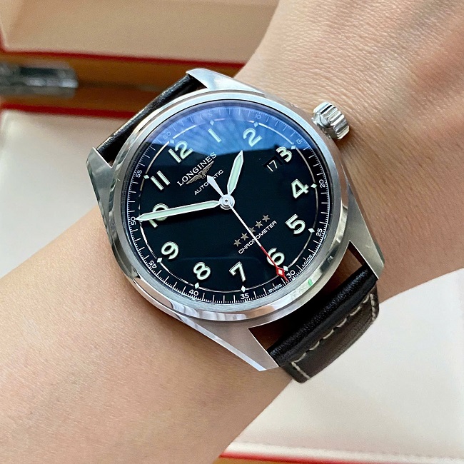 7 Longines Spirit Chronometer L3.811.4.53.0 Automatic 42mm 7 Longines Spirit Chronometer L3.811.4.53.0 Automatic 42mm