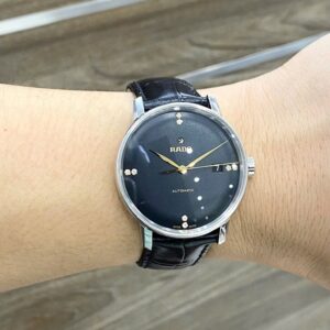 7 Rado Coupole Classic Automatic Black Dial Mens R22860715