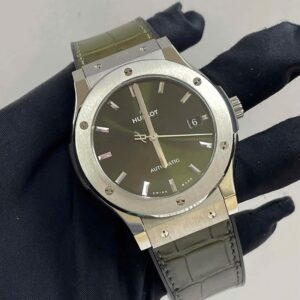 1 Hublot Classic Fusion 511.NX.8970.RX Titanium Green 45mm
