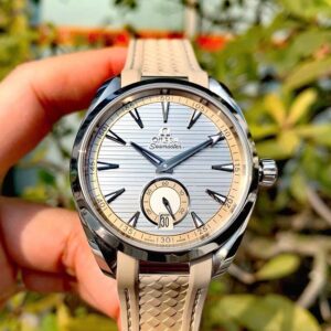 1 Omega Seamaster Aqua Terra Small Seconds 220.12.41.21.02.005