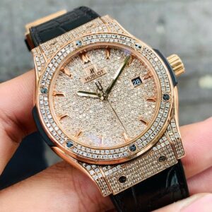2 Hublot Classic Fusion King Gold Full Pave 581.OX.9010.LR.17042 Hublot Classic Fusion King Gold Full Pave 581.OX.9010.LR.1704