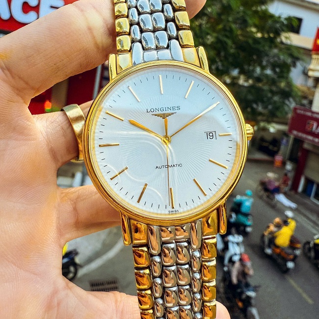 2 Longines Présence L4.921.2.12.7 Automatic 38.5mm 2 Longines Présence L4.921.2.12.7 Automatic 38.5mm