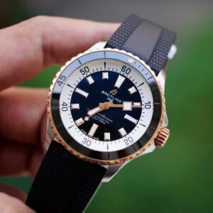4 Breitling Ungetragene Superocean Automatic U17375211B1S1