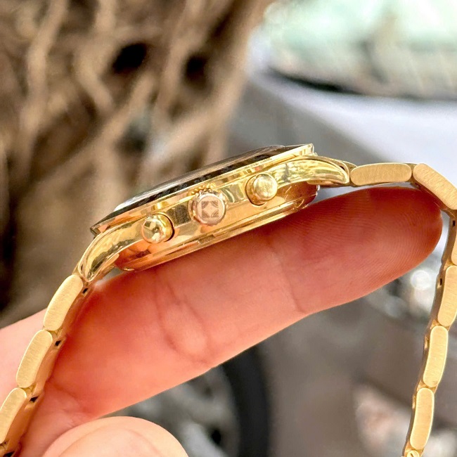 6 Zenith El Primero Chronograph 060050400 18K Gold 6 Zenith El Primero Chronograph 060050400 18K Gold