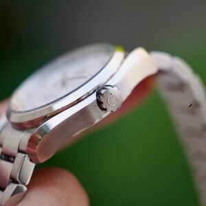 8 Omega Aqua Terra MOP Diamond 38.5mm 231.10.39.21.55.002
