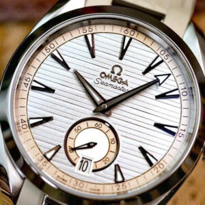 8 Omega Seamaster Aqua Terra Small Seconds 220.12.41.21.02.005