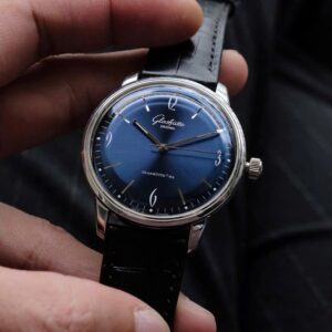 2 Glashutte Original Senator Vintage Sixties 1-39-52-06-02-04