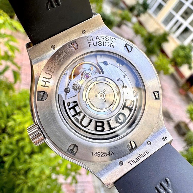 3 Hublot Classic Fusion Black Titanium 565.NX.1171.RX 3 Hublot Classic Fusion Black Titanium 565.NX.1171.RX