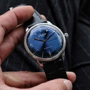 4 Glashutte Original Senator Vintage Sixties 1-39-52-06-02-04