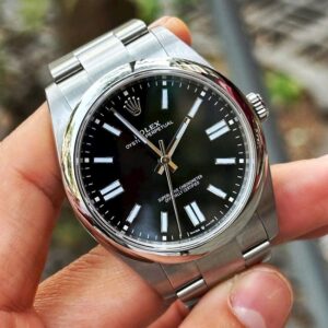 4 Rolex Oyster Perpetual Nodate 124300 41mm Black Dial