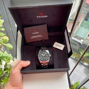 4 Tudor Heritage Black Bay M79230B-0008 Automatic