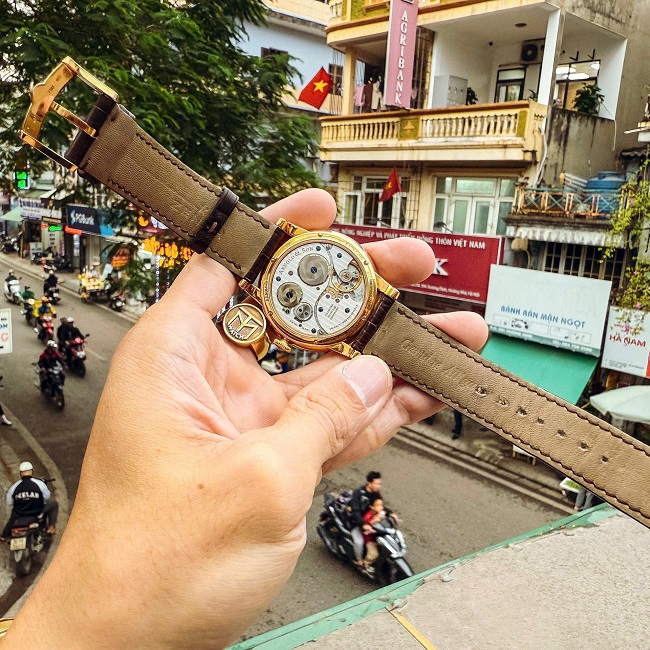 5 Arnold & Son HMS1 1LCMP.W01A.C110A Limited Edition 5 Arnold & Son HMS1 1LCMP.W01A.C110A Limited Edition