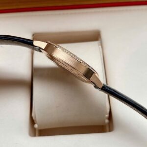 5 Montblanc Heritage 112144 Spirit Date Diamond 40mm