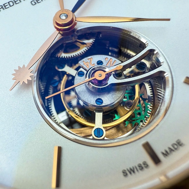 6 Frederique Constant Tourbillon FC980V4SZ9 Bezel 18k 6 Frederique Constant Tourbillon FC980V4SZ9 Bezel 18k