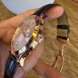 2 Jaeger-LeCoulter Master Control Date 18K Rose Gold Q1392420