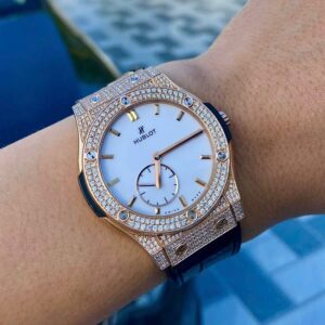 4 Hublot Classic Fusion 42mm Ultra Thin 545.NX.2210.LR