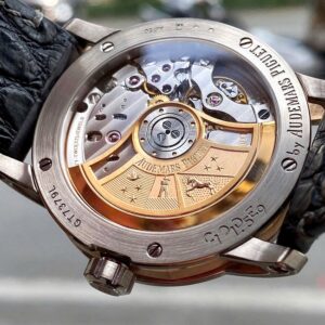 5 Audemars Piguet CODE 11.59 15210CR.OO.A009CR.01