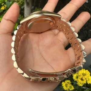 5 Rolex Day-Date 118205 36mm Everose Gold Diamonds