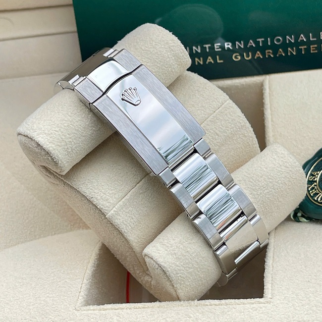 5 Rolex Oyster Perpetual DateJust 126300 Black Dial 5 Rolex Oyster Perpetual DateJust 126300 Black Dial