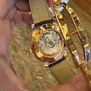 7 Jaeger-LeCoulter Master Control Date 18K Rose Gold Q1392420