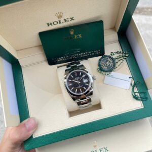 7 Rolex Oyster Perpetual DateJust 126300 Black Dial